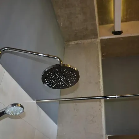 Zephyr Luxe Sea And Mountain View דירה