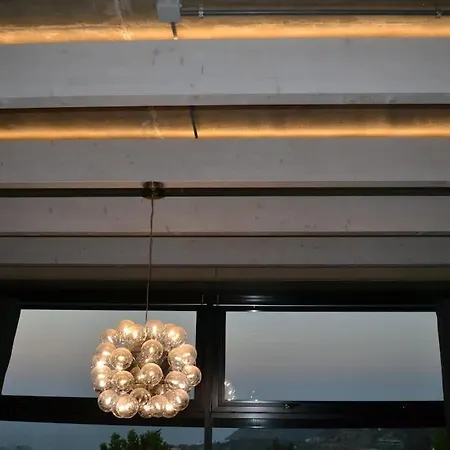 Zephyr Luxe Sea And Mountain View *