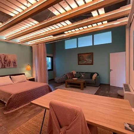 Zephyr Luxe Sea And Mountain View Apartament